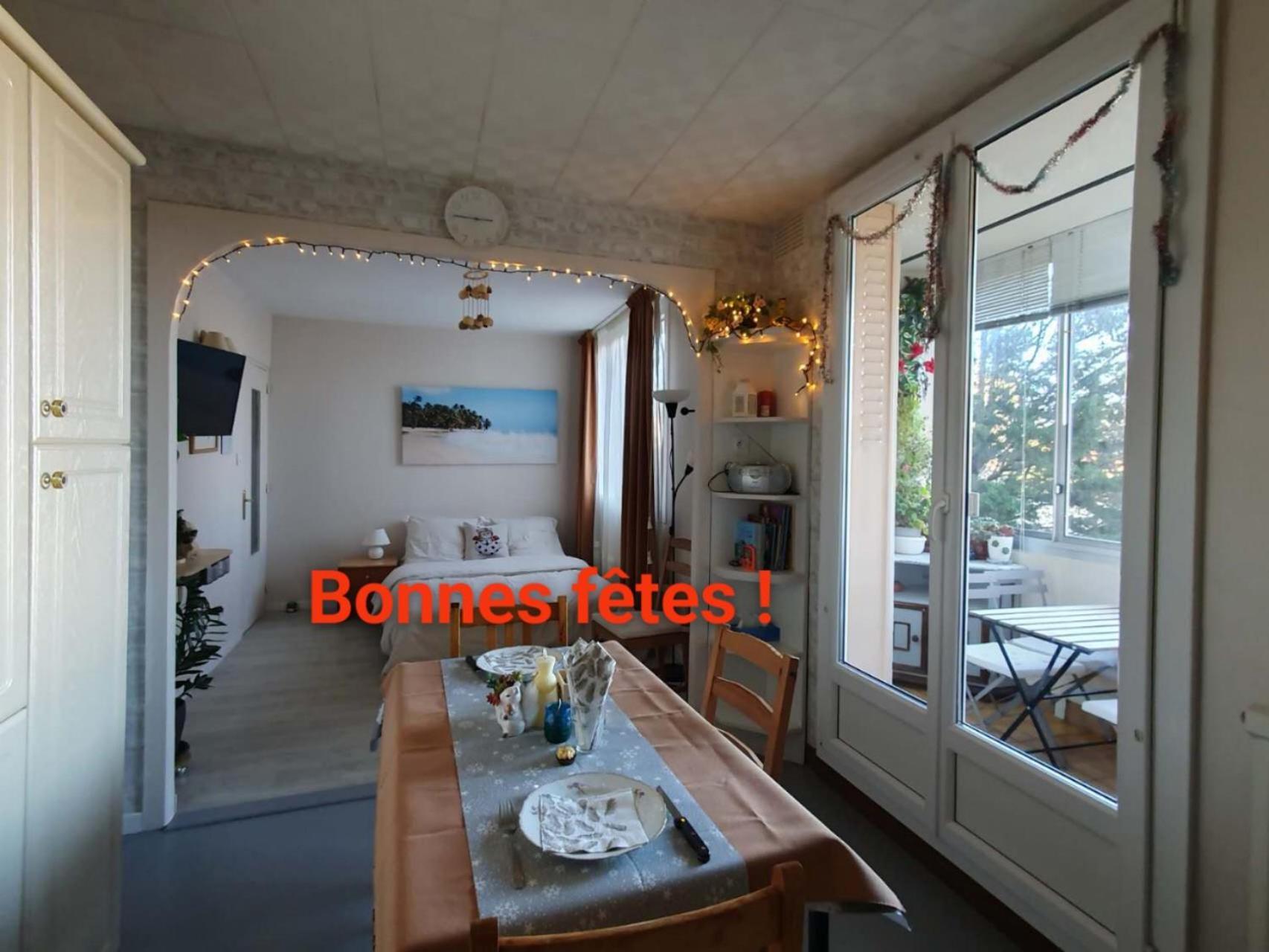 Medipole T2 Avec Un Garage Gratuit Sur Place, 16Min A Centre Ville Lyon En Metro A ビユールバンヌ エクステリア 写真